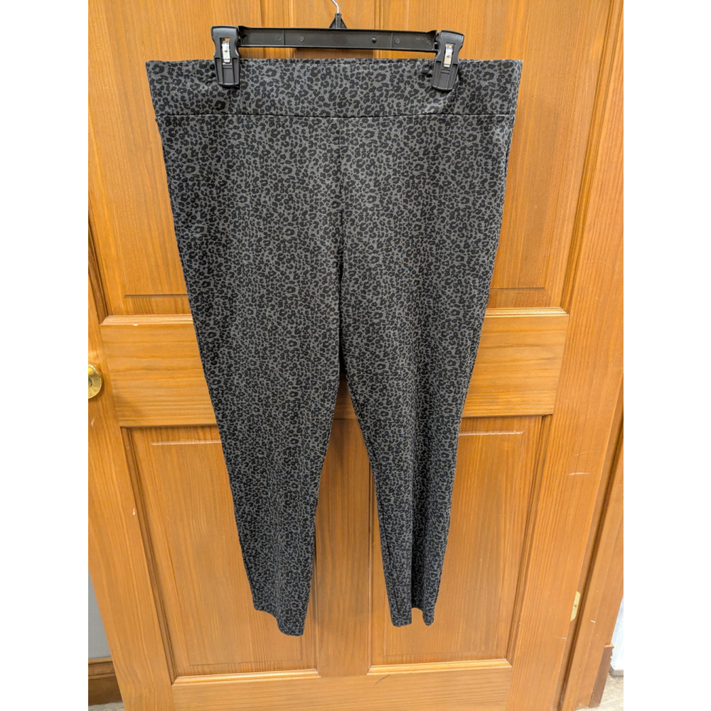 Loft Charcoal Gray /Black Leopard Print Sculpt Leggings. Size XL #67